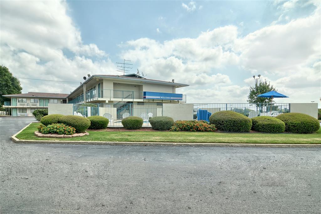 Skyline Inn Conway Exteriör bild